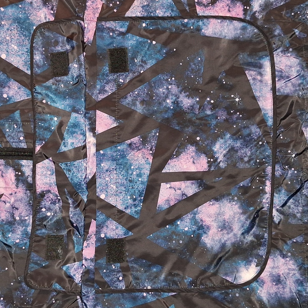 ๐ Wind breaker with night sky galaxy pattern. Like new. Mens size small. - Picture 14 of 14
